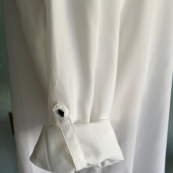 Kenneth Cole Reaction Women’s White Blouse w/ Black Trim & Roll Sleeves - Large - Picture 7 of 12